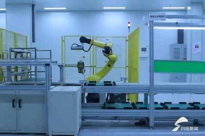 网媒山西行丨生产一台电脑最快仅需18秒！在“智能云”工厂感受山西信息产业速度与计算机技术开发的深度融合